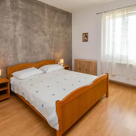 公寓 Kuca Za Odmor Lucija Vrana (Zadar)