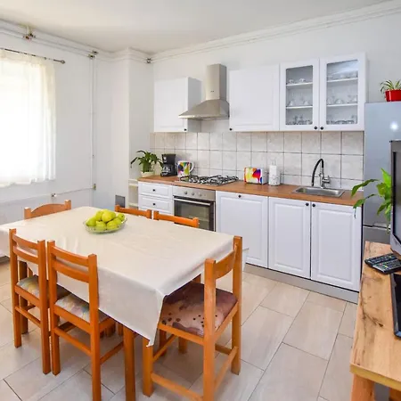 Kuca Za Odmor Lucija *