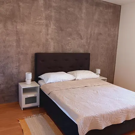 Kuca Za Odmor Lucija Vrana (Zadar)