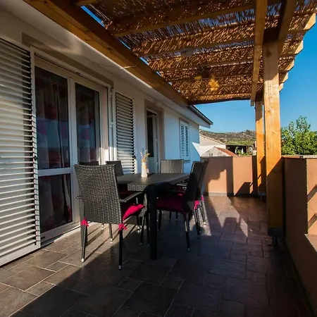 Kuca Za Odmor Lucija Διαμέρισμα Vrana (Zadar)