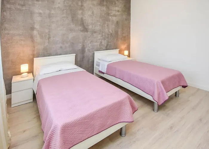 公寓 Kuca Za Odmor Lucija Vrana (Zadar)