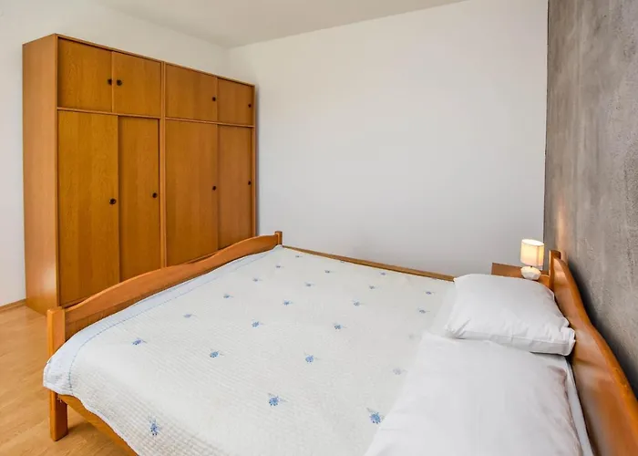 Apartamento Kuca Za Odmor Lucija *