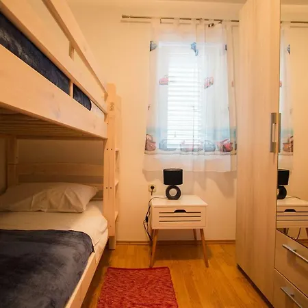 Kuca Za Odmor Lucija *