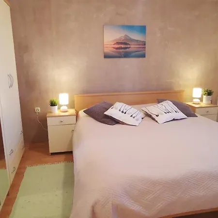 Kuca Za Odmor Lucija *