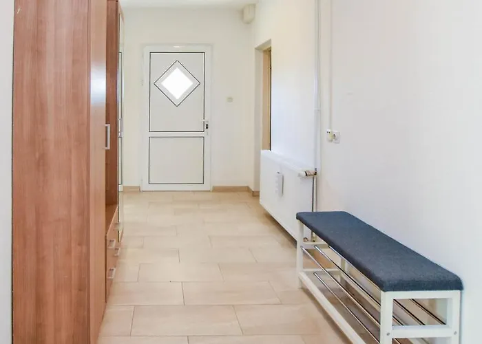 Kuca Za Odmor Lucija Апартаменты *